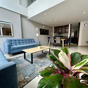 Amplios Duplex 3 Calle 109 Apartamento